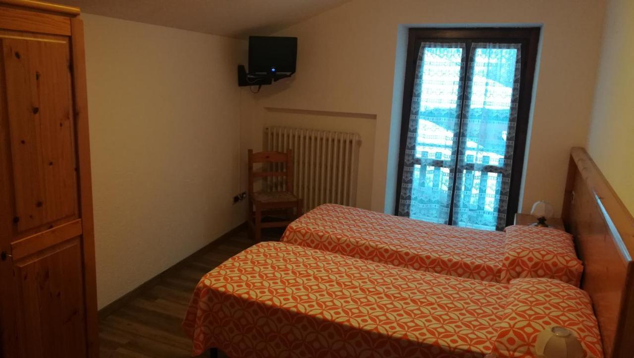 Affittacamere Entreves La Thuile Exterior photo